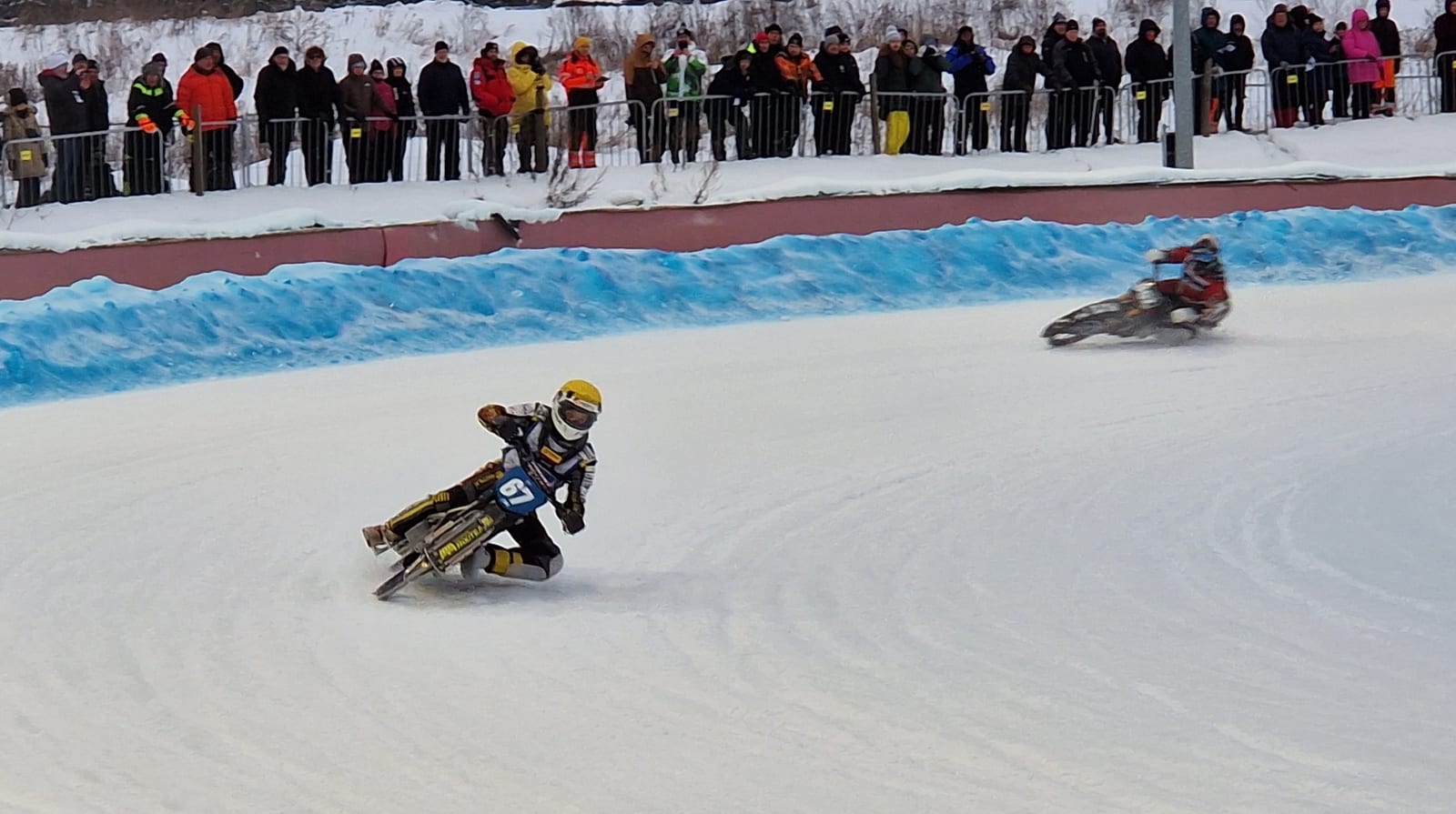 Sandblowers ylivoimainen Pipon speedwaylla